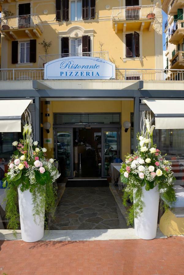 Hotel Ristorante Milton 瓦拉泽 外观 照片